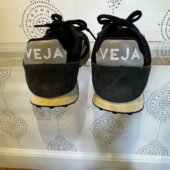 Veja Black and White Women's Sneakers - Picture 3 of 4